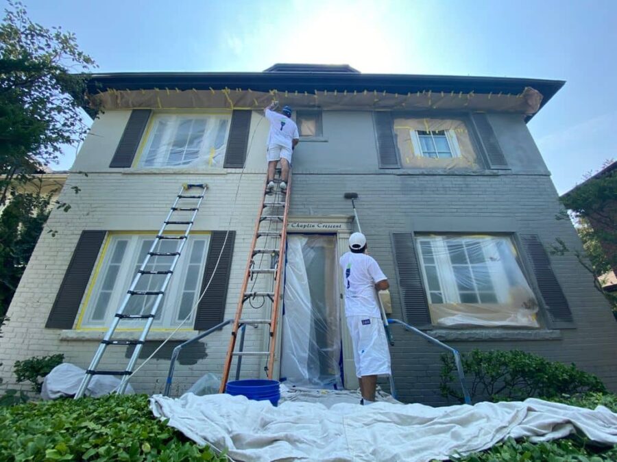 Exterior painters painting a home in Toronto