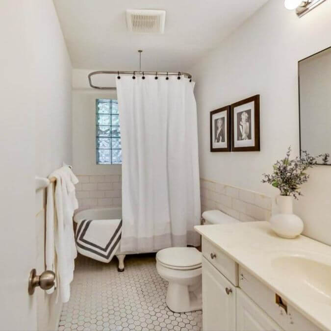 bathroom painting etobicoke